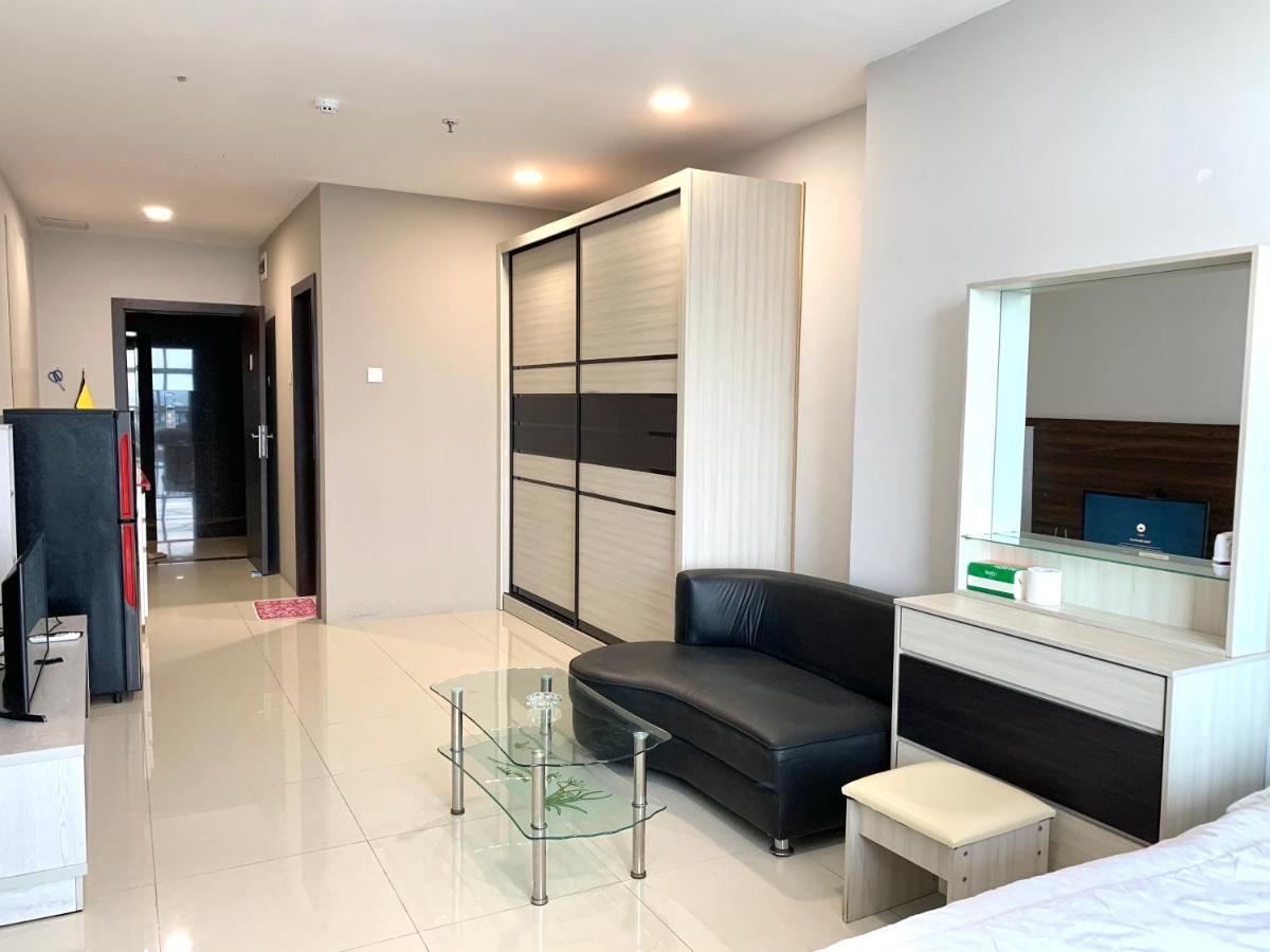 Spacious Studio Suite In Nagoya Batam Екстер'єр фото